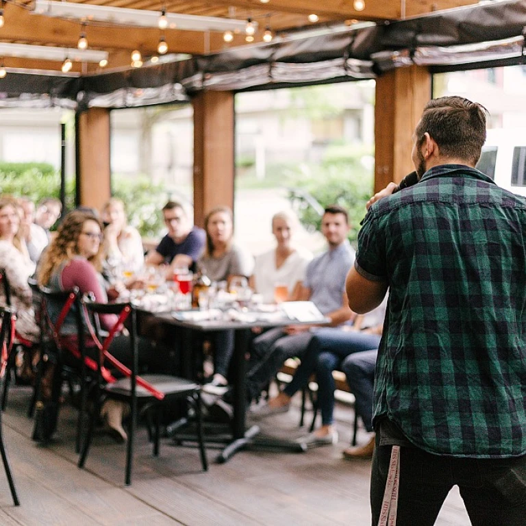 Harnessing Positive Performance Indicators in HR Communication