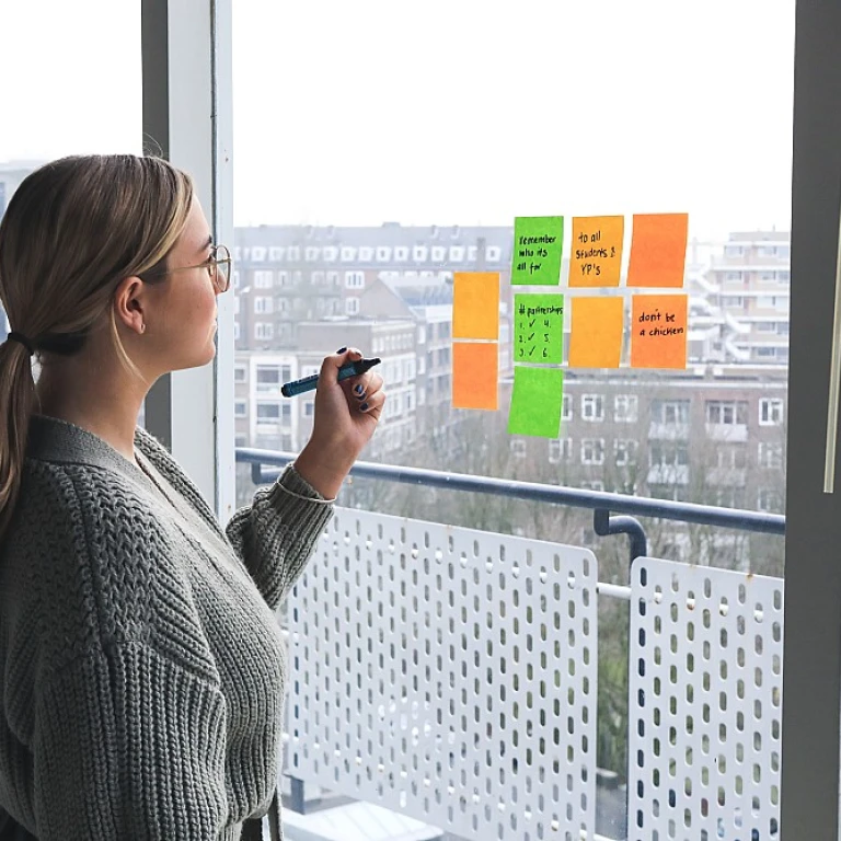 Engaging Team Dynamics with Ice Breaker Games for Meetings
