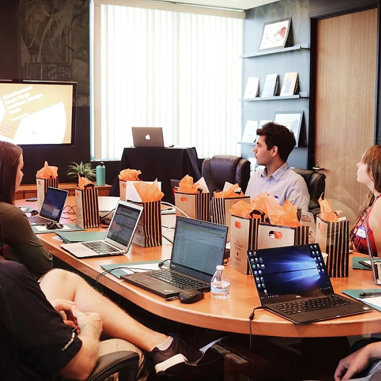 Comparing Dayforce and Workday for HR Communication